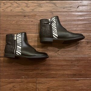 Kenneth Cole Kennedy Multi Black with Zebra Stripe Booties Size 3